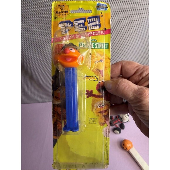 Vintage Pez Dispensers + Plush Key Chain - Picture 6 of 6